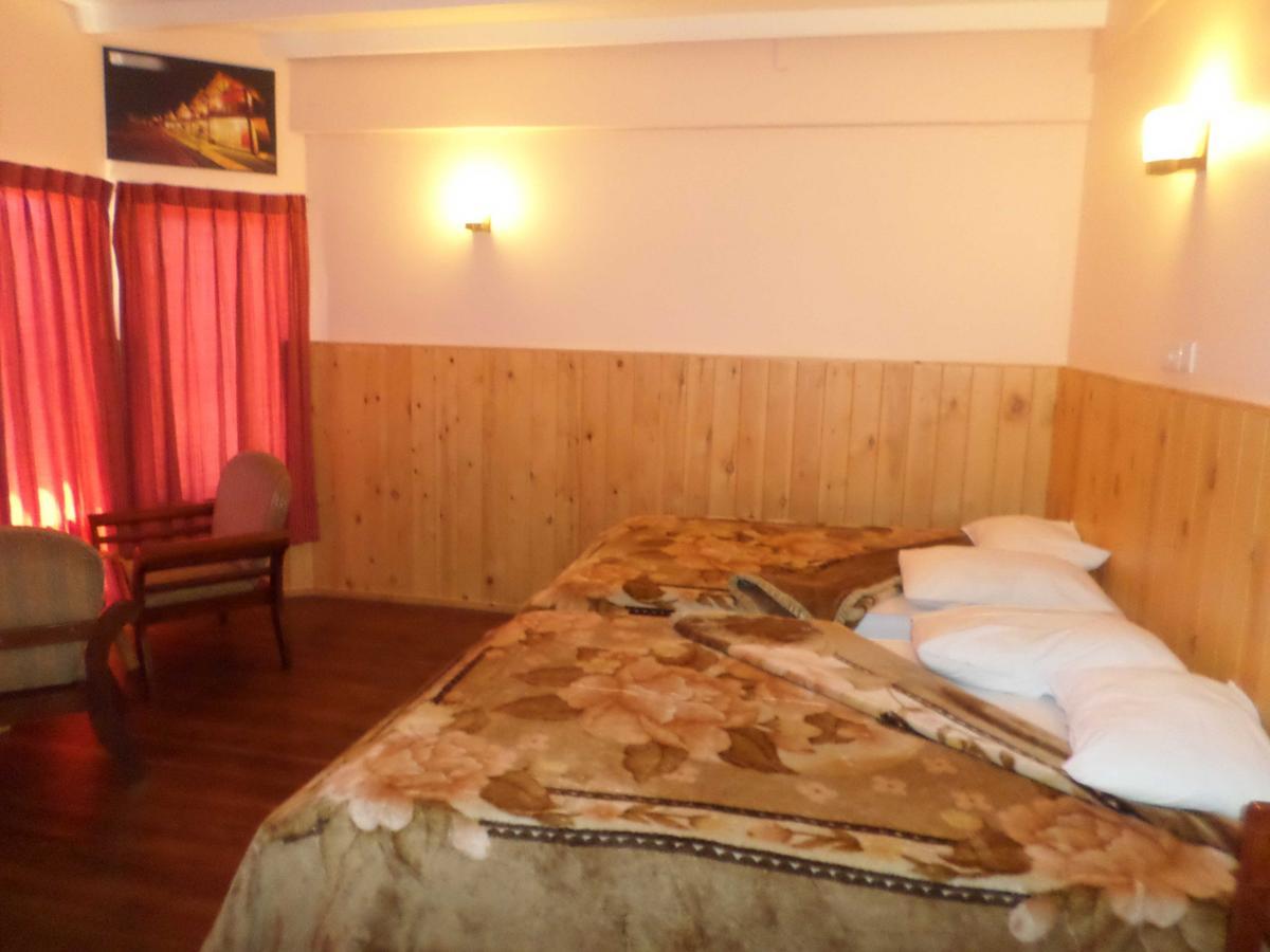 Vista Hotel Eden Hill 努沃勒埃利耶 外观 照片