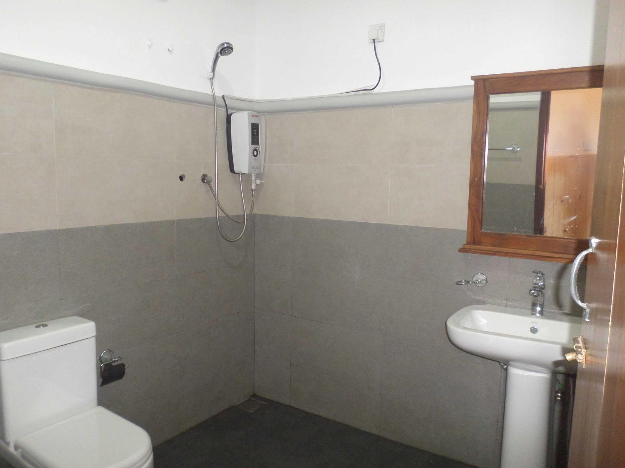 Vista Hotel Eden Hill 努沃勒埃利耶 外观 照片